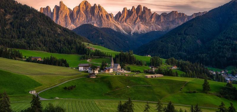 EPCs with Result Guarantee in the Dolomites